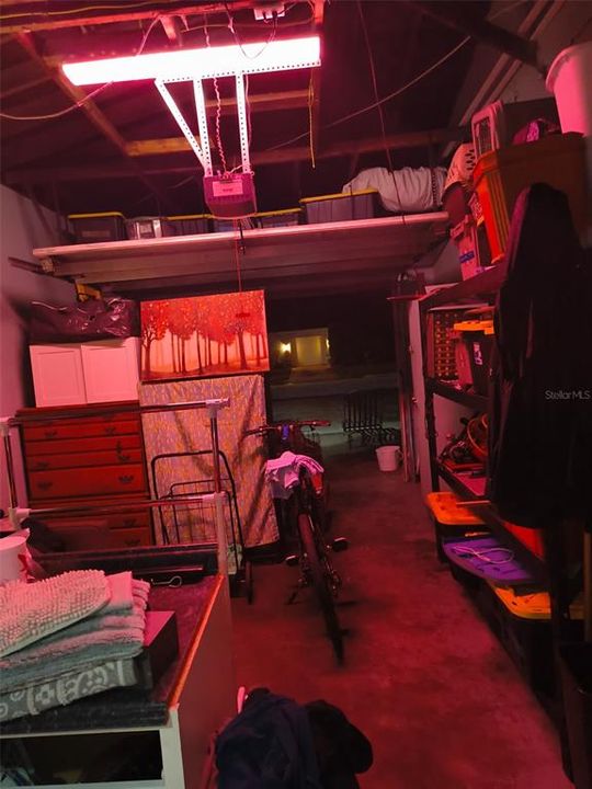 Activo con contrato: $300,000 (2 camas, 1 baños, 1044 Pies cuadrados)