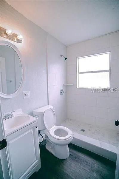 En Renta: $2,497 (3 camas, 2 baños, 1275 Pies cuadrados)