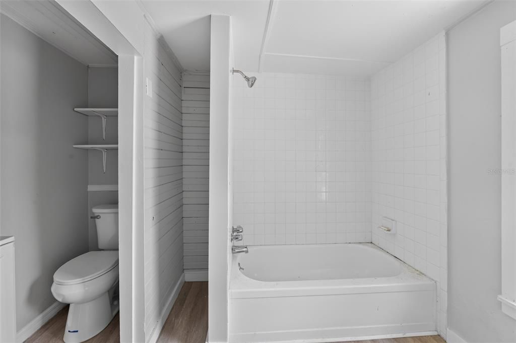 На продажу: $399,900 (3 спален, 2 ванн, 2186 Квадратных фут)