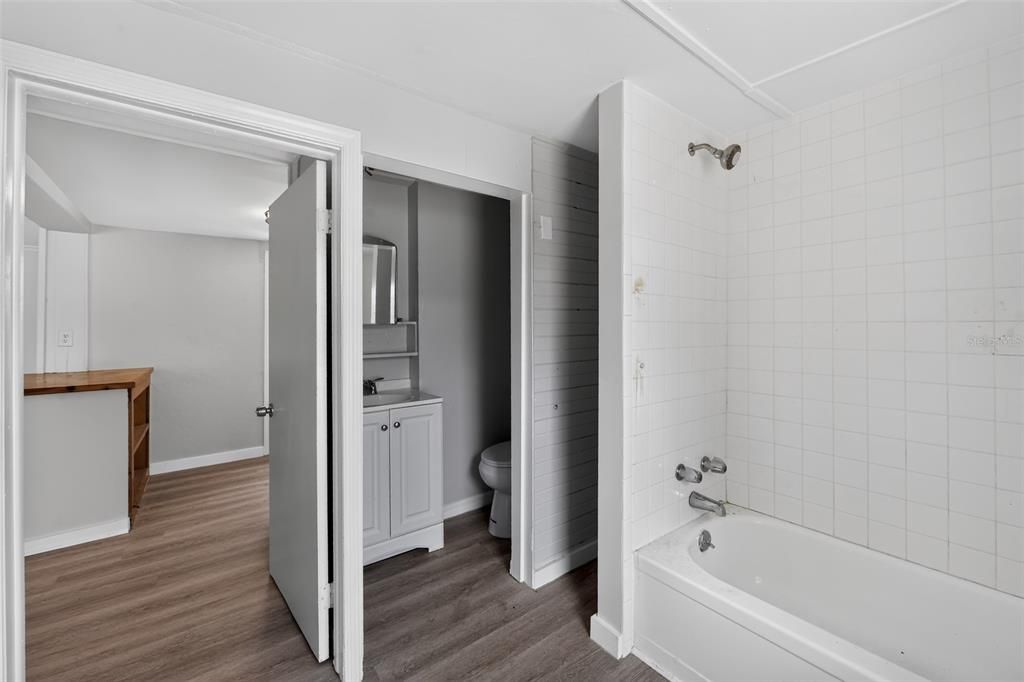 На продажу: $399,900 (3 спален, 2 ванн, 2186 Квадратных фут)