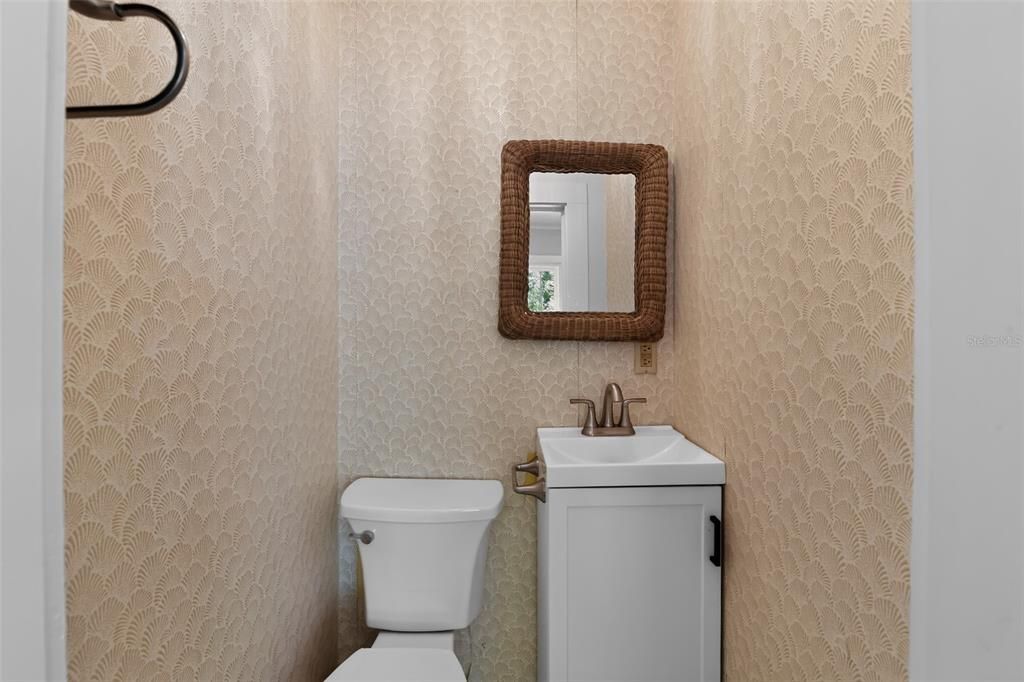 На продажу: $399,900 (3 спален, 2 ванн, 2186 Квадратных фут)