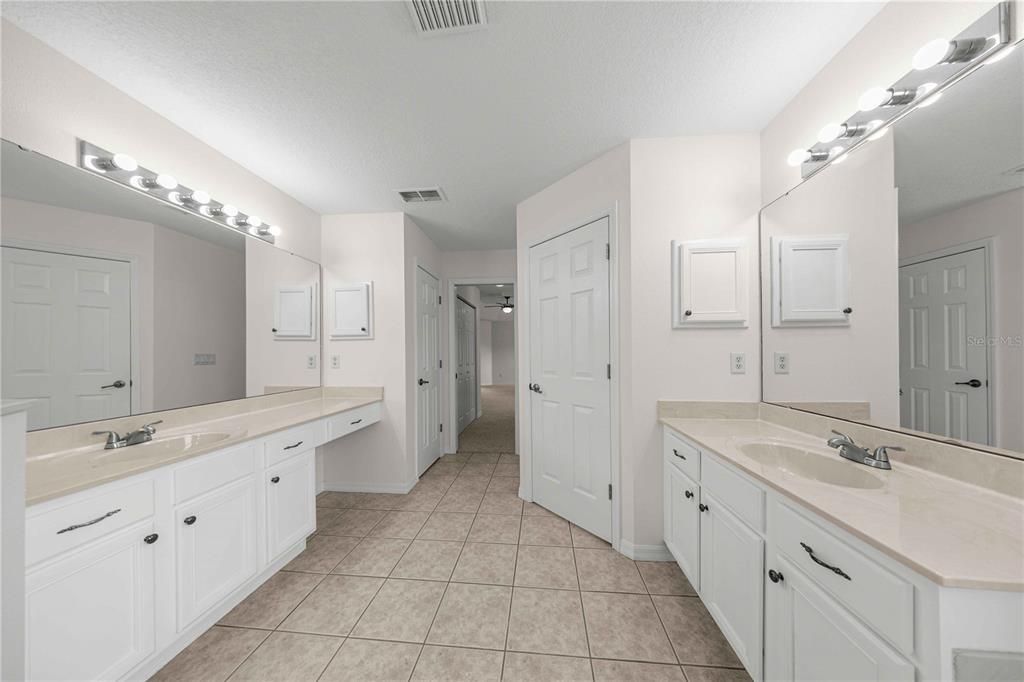 For Sale: $339,000 (3 beds, 2 baths, 2102 Square Feet)