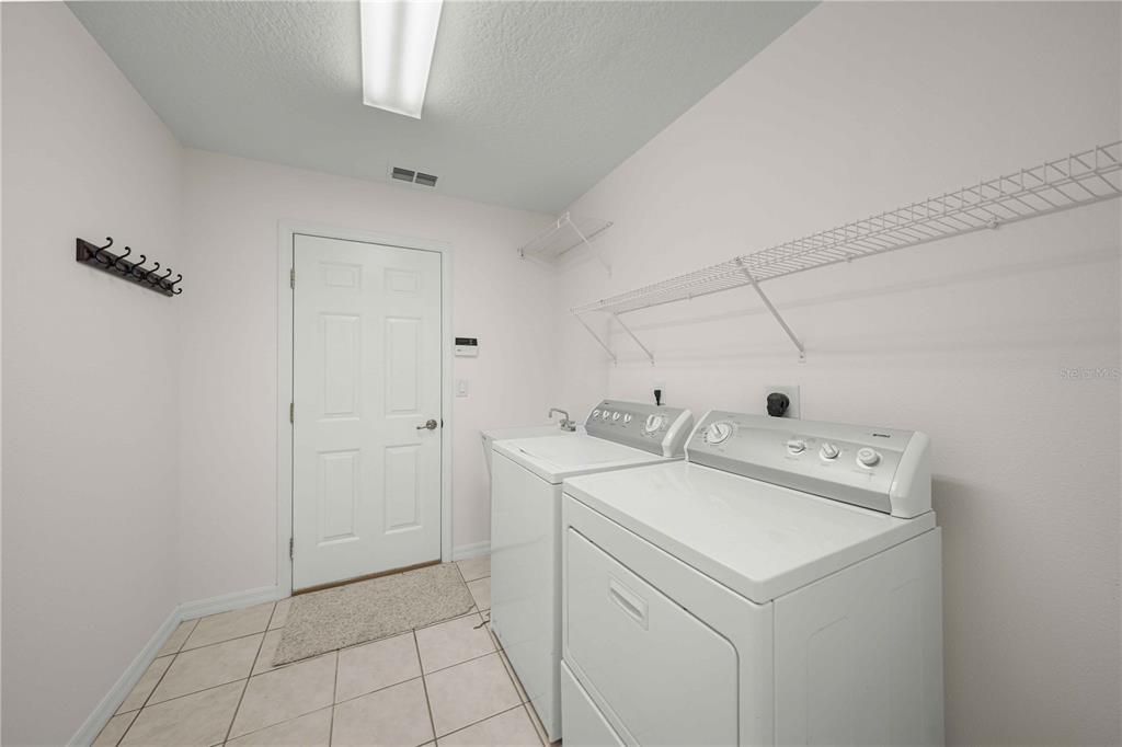 For Sale: $339,000 (3 beds, 2 baths, 2102 Square Feet)