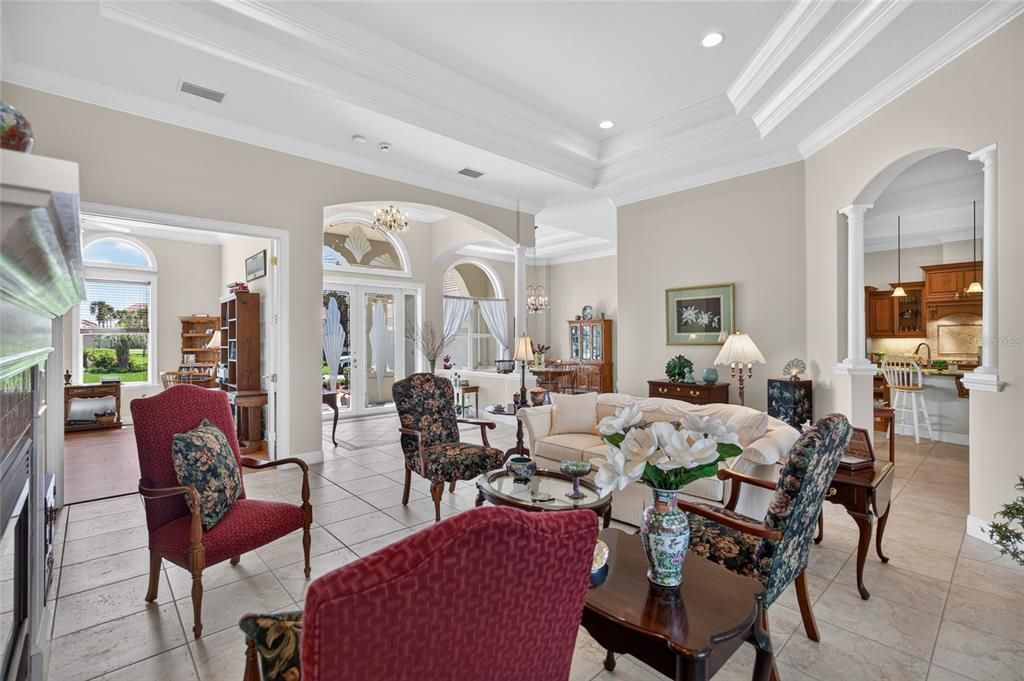 En Venta: $1,399,000 (4 camas, 4 baños, 3648 Pies cuadrados)