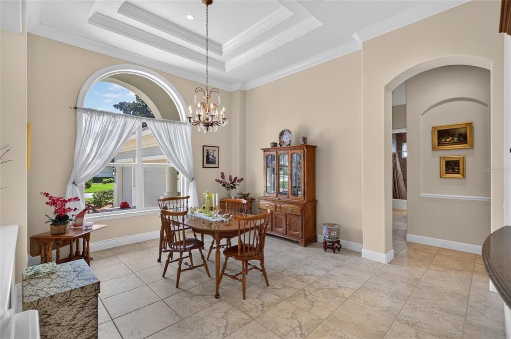 En Venta: $1,399,000 (4 camas, 4 baños, 3648 Pies cuadrados)
