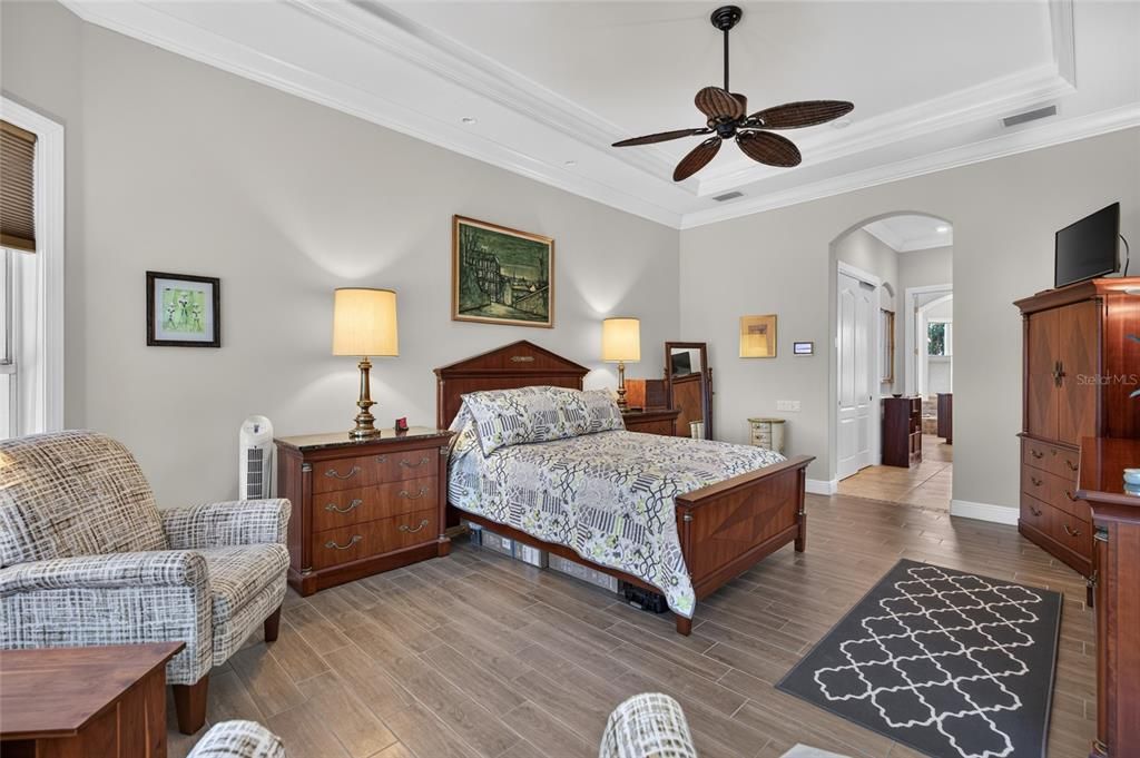 En Venta: $1,399,000 (4 camas, 4 baños, 3648 Pies cuadrados)