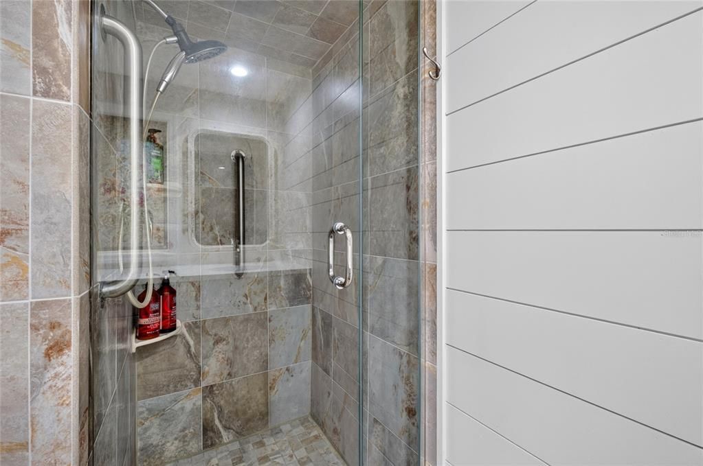 В аренду: $3,400 (2 спален, 2 ванн, 1426 Квадратных фут)
