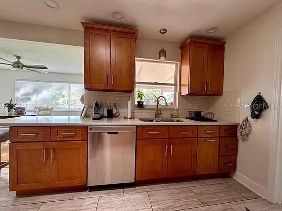 В аренду: $3,950 (2 спален, 2 ванн, 1336 Квадратных фут)