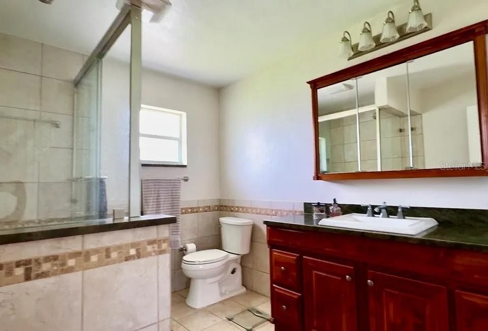 В аренду: $3,950 (2 спален, 2 ванн, 1336 Квадратных фут)