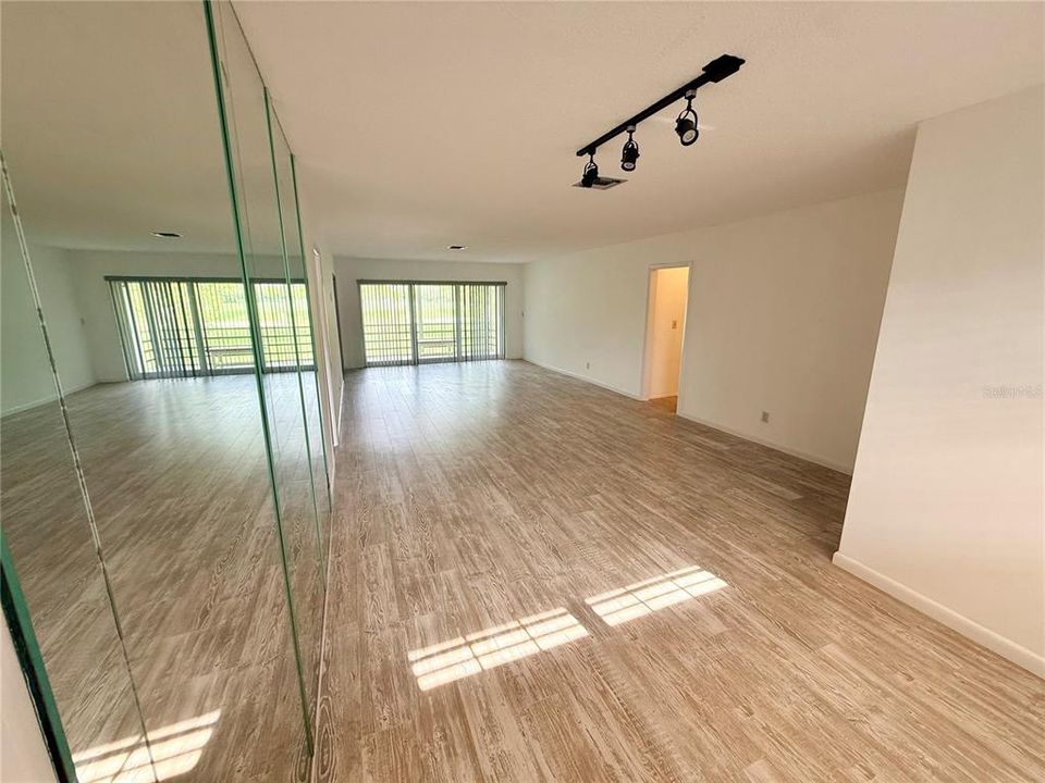 На продажу: $225,000 (3 спален, 2 ванн, 1500 Квадратных фут)