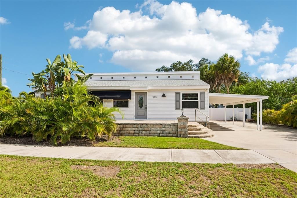 For Sale: $474,900 (3 beds, 2 baths, 1188 Square Feet)