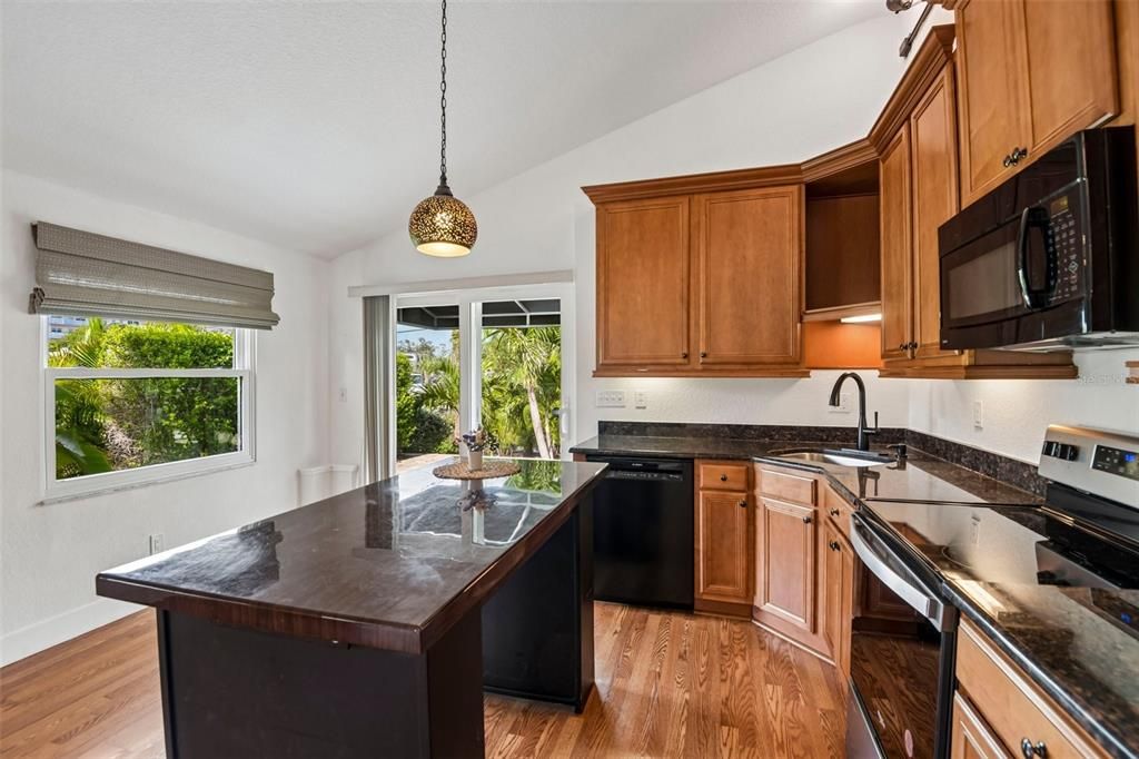 For Sale: $474,900 (3 beds, 2 baths, 1188 Square Feet)