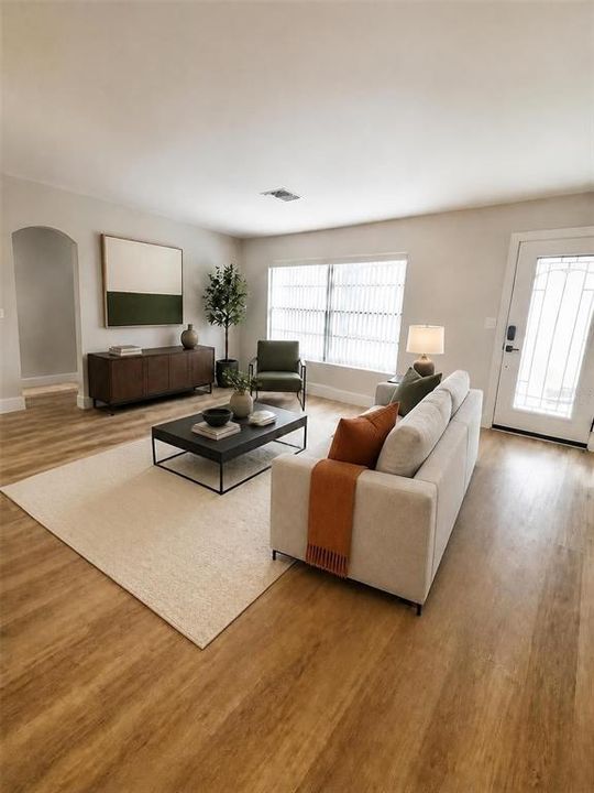 Activo con contrato: $399,900 (4 camas, 2 baños, 1720 Pies cuadrados)