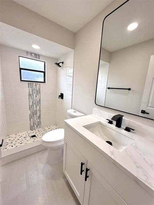 Activo con contrato: $399,900 (4 camas, 2 baños, 1720 Pies cuadrados)