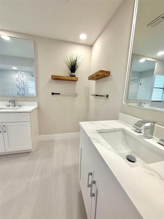 Activo con contrato: $399,900 (4 camas, 2 baños, 1720 Pies cuadrados)