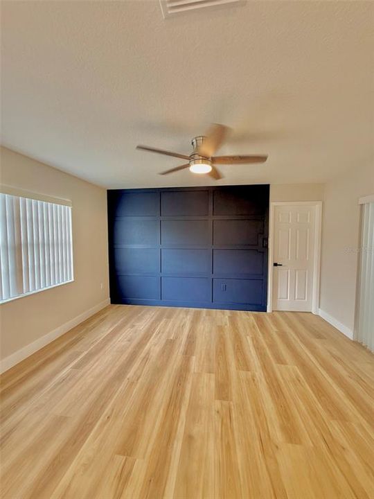 Activo con contrato: $399,900 (4 camas, 2 baños, 1720 Pies cuadrados)