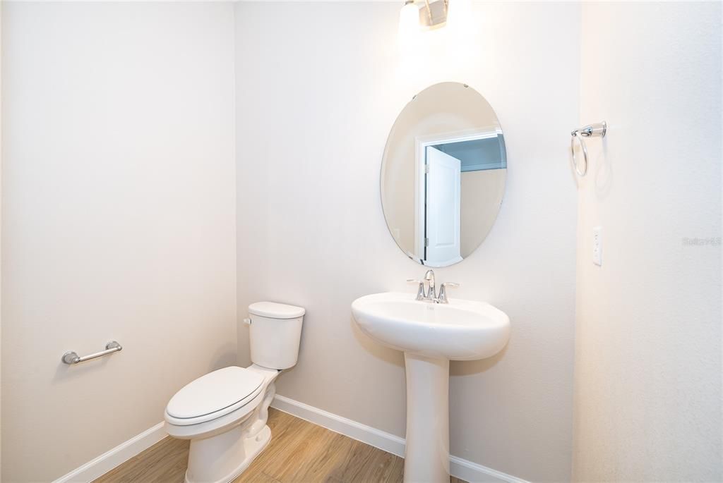 В аренду: $2,400 (3 спален, 2 ванн, 1693 Квадратных фут)