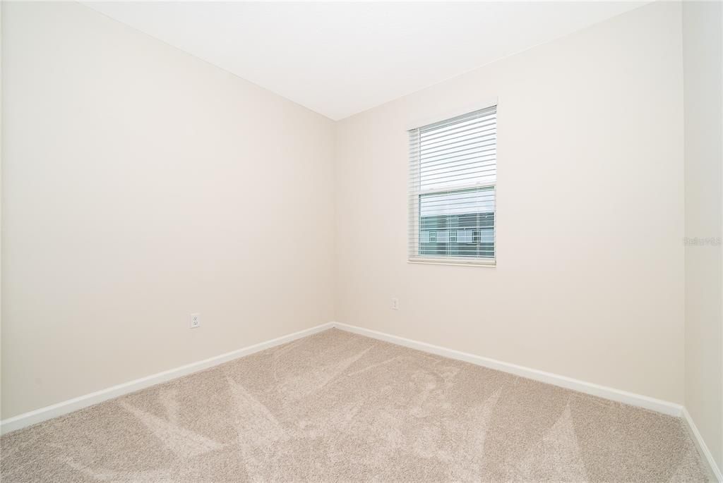 В аренду: $2,400 (3 спален, 2 ванн, 1693 Квадратных фут)