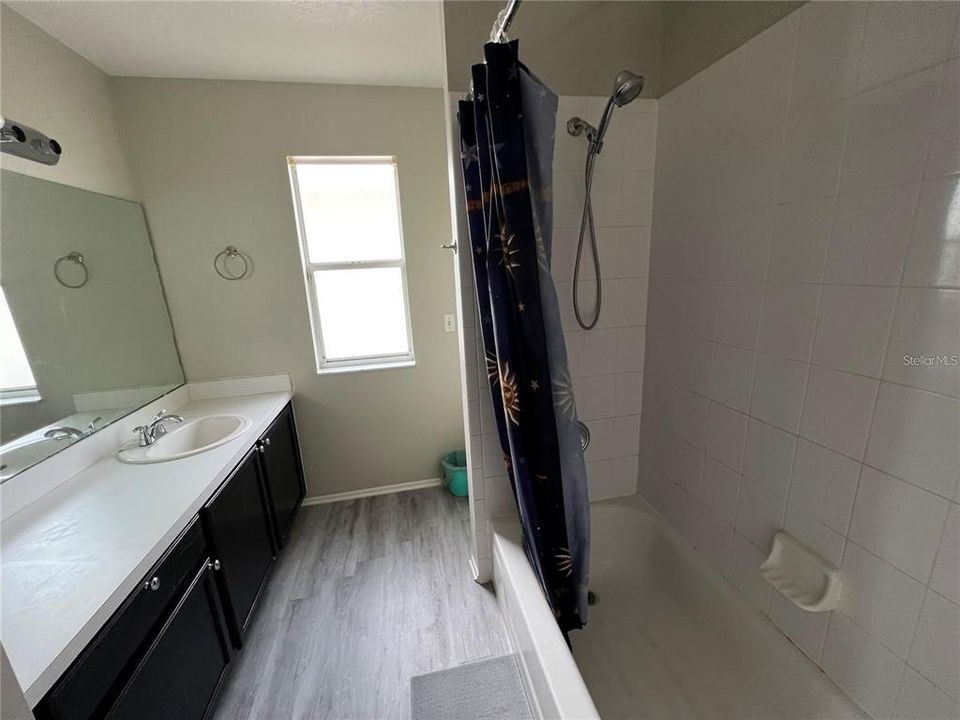 В аренду: $2,500 (4 спален, 2 ванн, 2269 Квадратных фут)