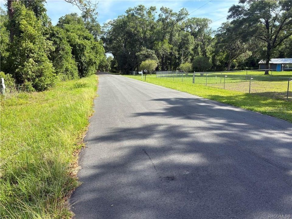На продажу: $179,900 (4.53 acres)