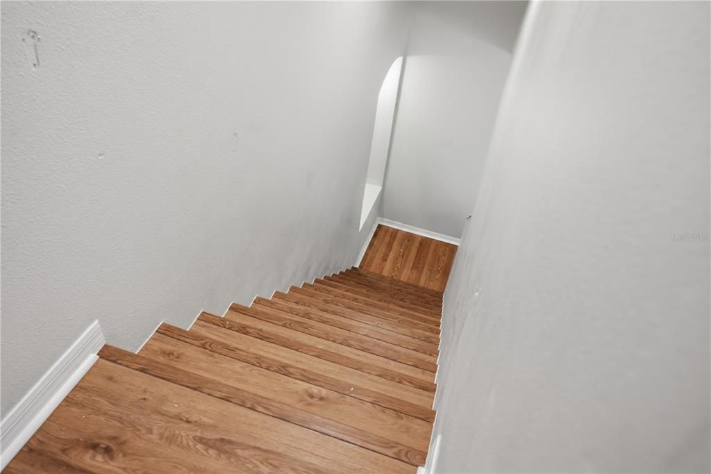 В аренду: $2,390 (4 спален, 2 ванн, 2004 Квадратных фут)
