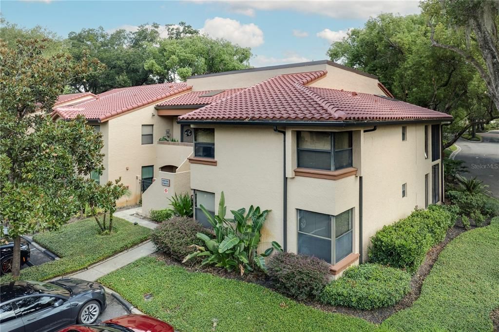 Activo con contrato: $269,000 (2 camas, 2 baños, 1380 Pies cuadrados)
