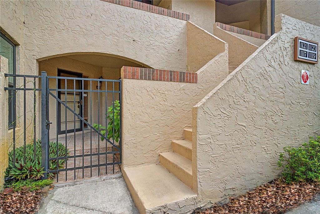 Activo con contrato: $269,000 (2 camas, 2 baños, 1380 Pies cuadrados)