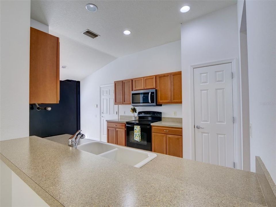 En Venta: $399,900 (4 camas, 2 baños, 1604 Pies cuadrados)