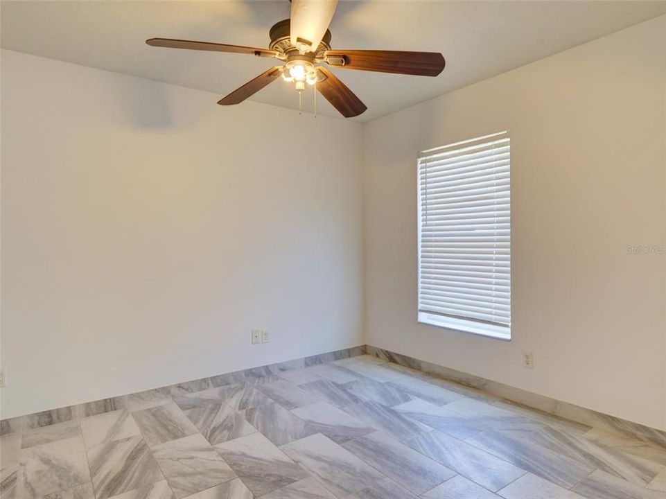 En Venta: $399,900 (4 camas, 2 baños, 1604 Pies cuadrados)