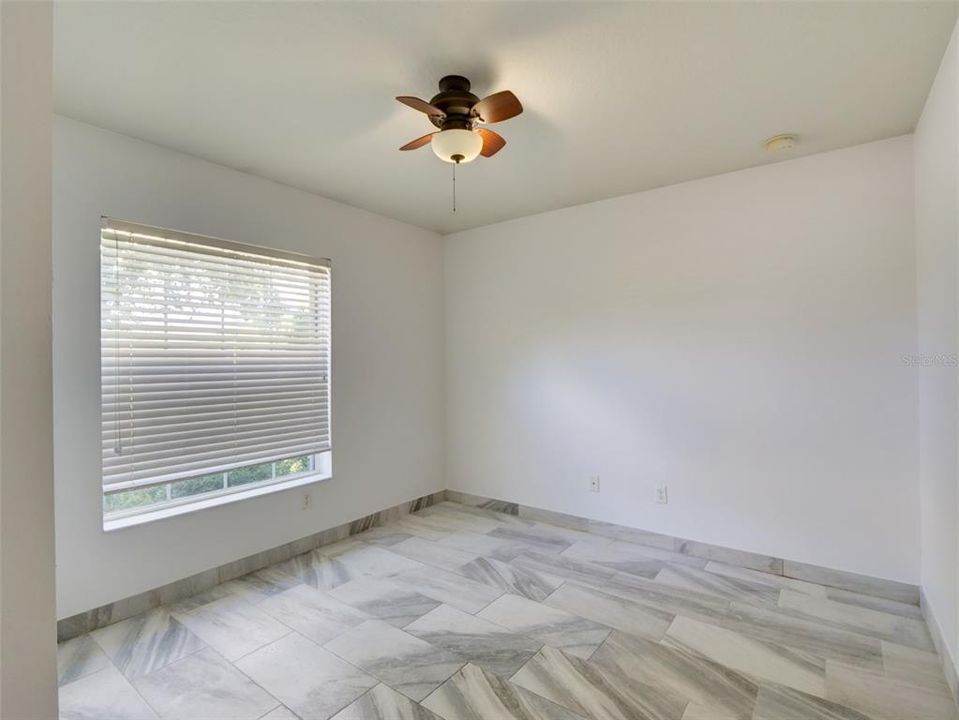 En Venta: $399,900 (4 camas, 2 baños, 1604 Pies cuadrados)
