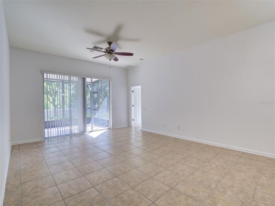 En Venta: $399,900 (4 camas, 2 baños, 1604 Pies cuadrados)