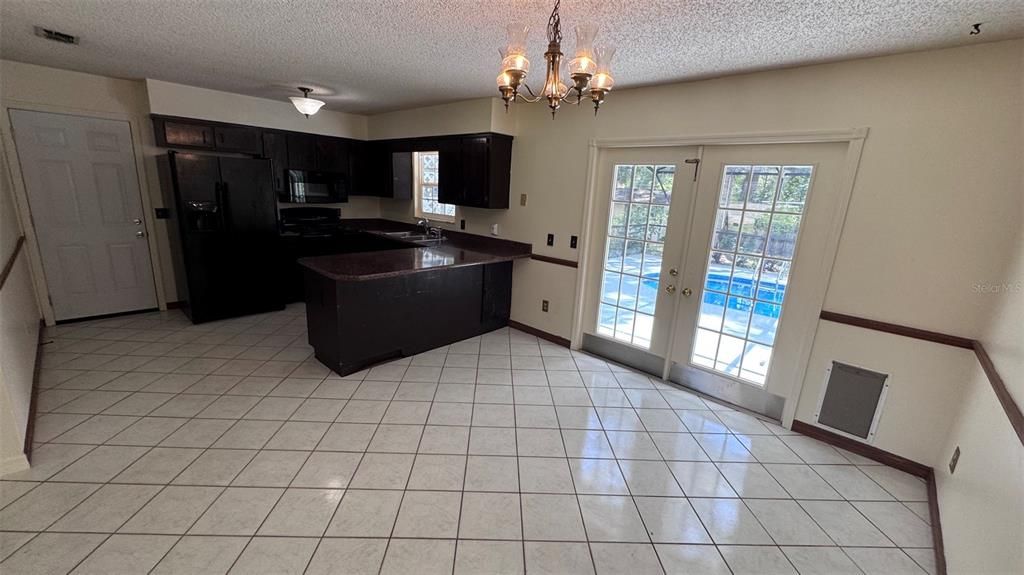 For Sale: $299,900 (3 beds, 2 baths, 1344 Square Feet)