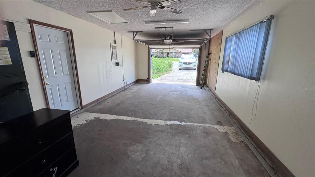 For Sale: $299,900 (3 beds, 2 baths, 1344 Square Feet)