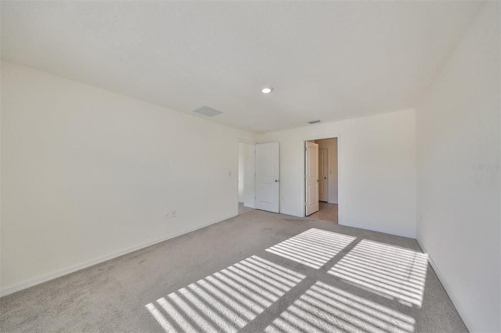 En Renta: $2,395 (4 camas, 2 baños, 1846 Pies cuadrados)