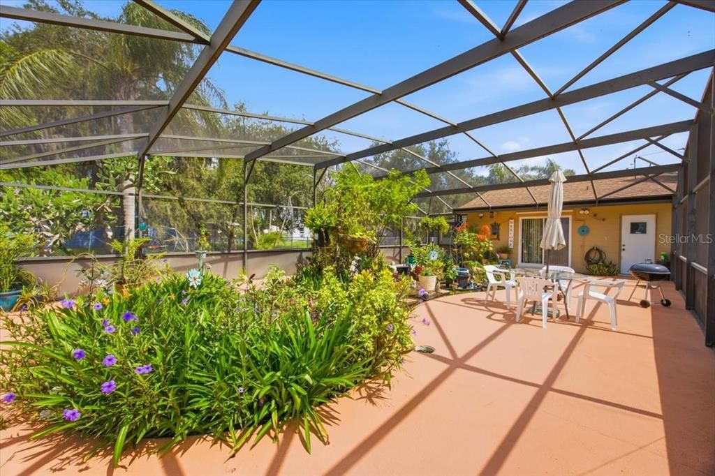 На продажу: $415,000 (4 спален, 2 ванн, 1460 Квадратных фут)