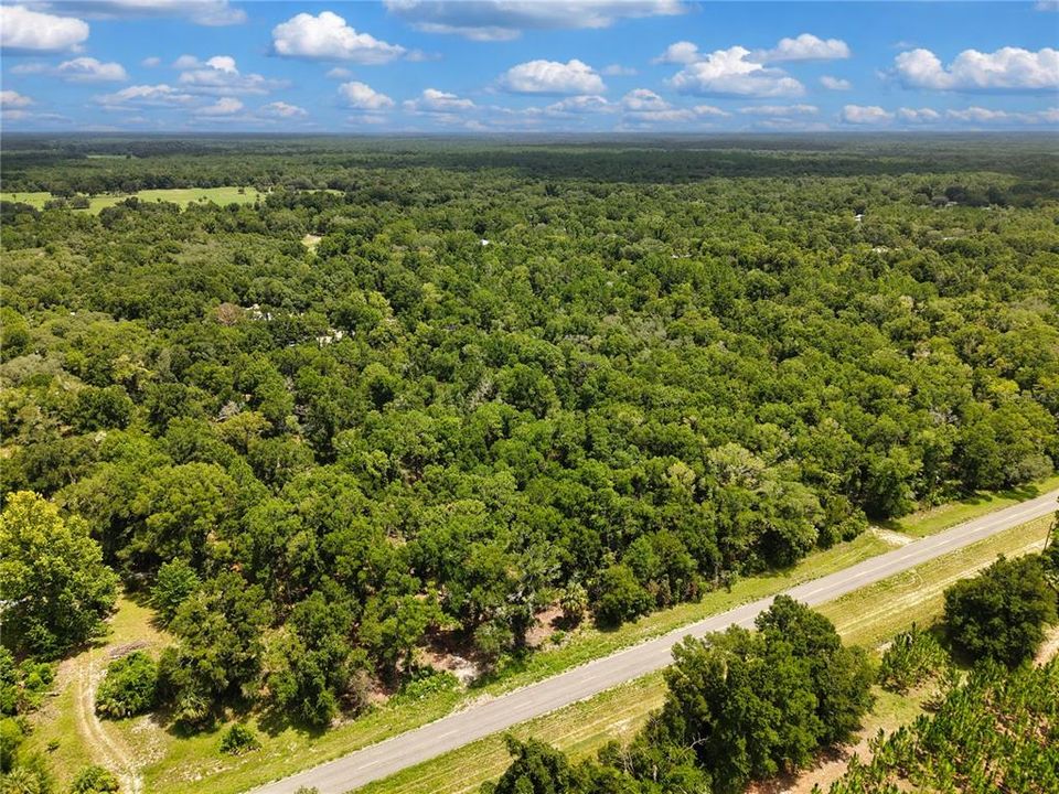 待售: $42,000 (2.13 acres)