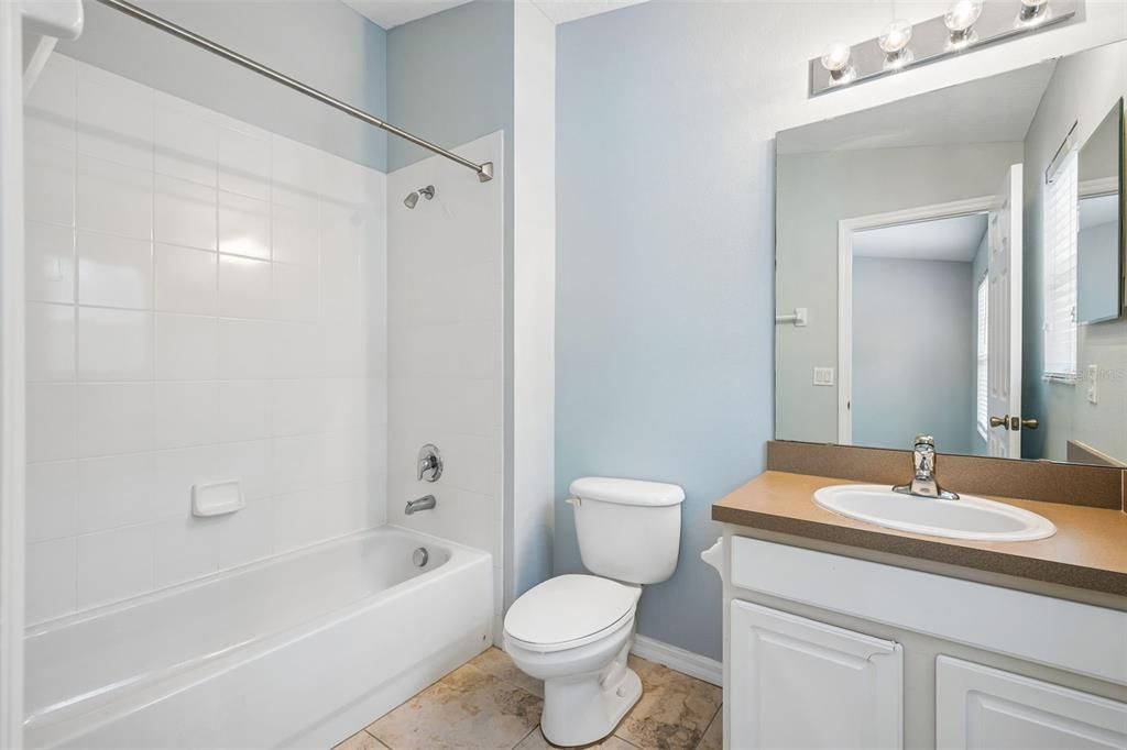 For Rent: $2,200 (2 beds, 2 baths, 1320 Square Feet)