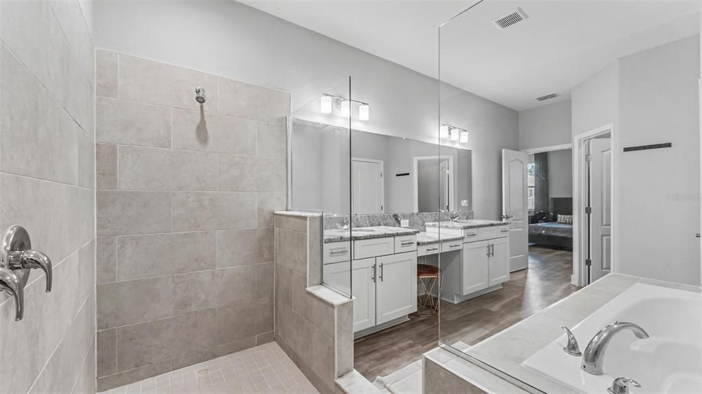 На продажу: $425,000 (4 спален, 3 ванн, 2735 Квадратных фут)