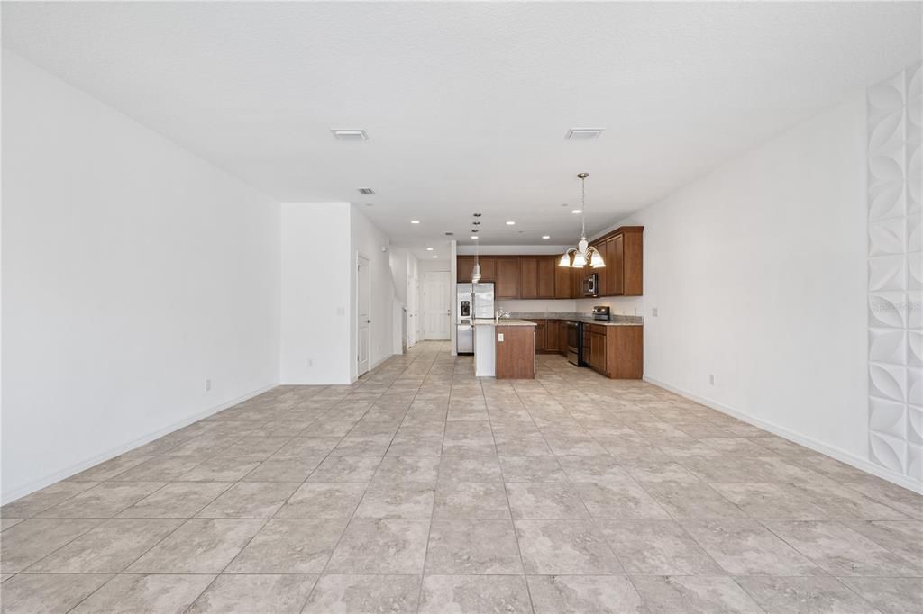 For Sale: $439,000 (3 beds, 2 baths, 1868 Square Feet)
