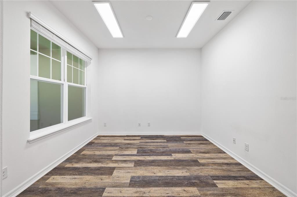 For Sale: $439,000 (3 beds, 2 baths, 1868 Square Feet)