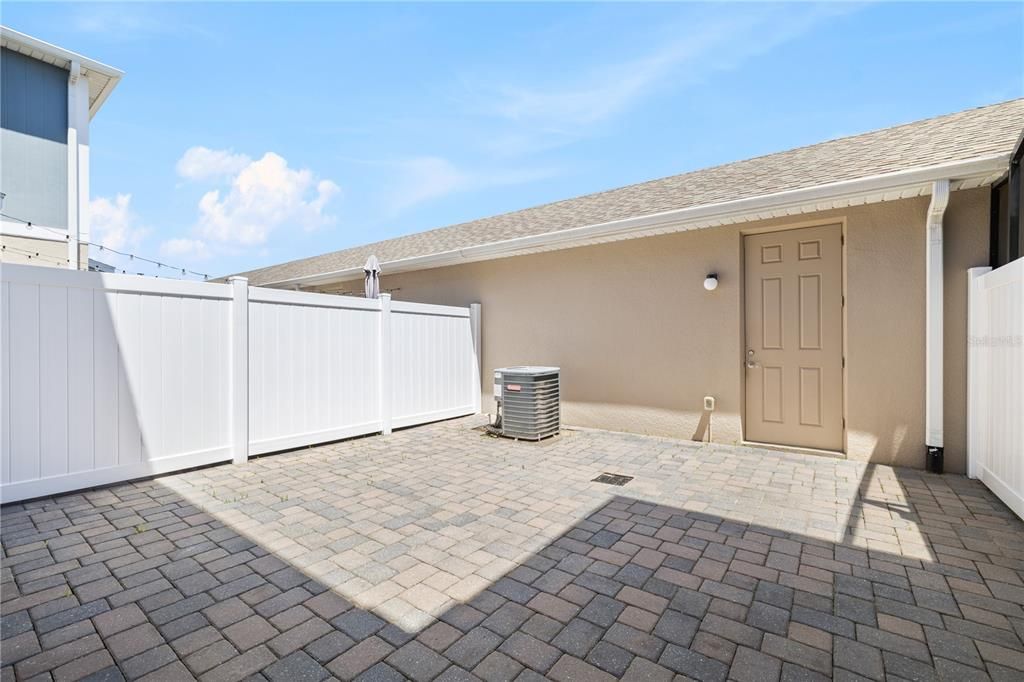 For Sale: $439,000 (3 beds, 2 baths, 1868 Square Feet)