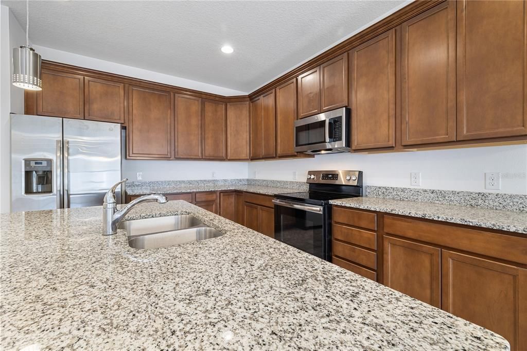 For Sale: $439,000 (3 beds, 2 baths, 1868 Square Feet)