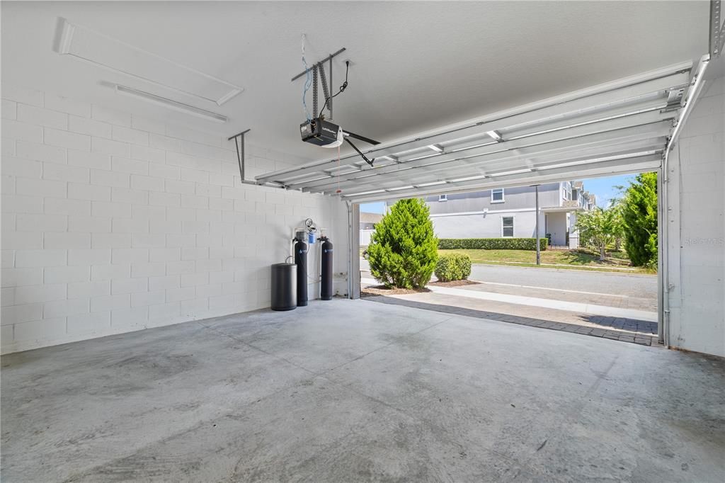 For Sale: $439,000 (3 beds, 2 baths, 1868 Square Feet)