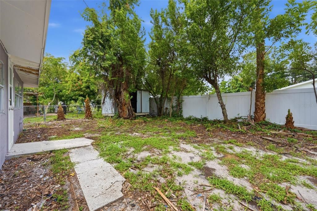 For Sale: $239,000 (3 beds, 1 baths, 1260 Square Feet)