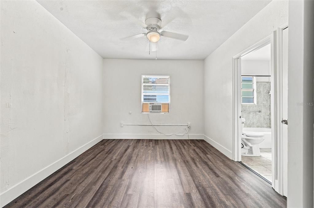 For Sale: $239,000 (3 beds, 1 baths, 1260 Square Feet)