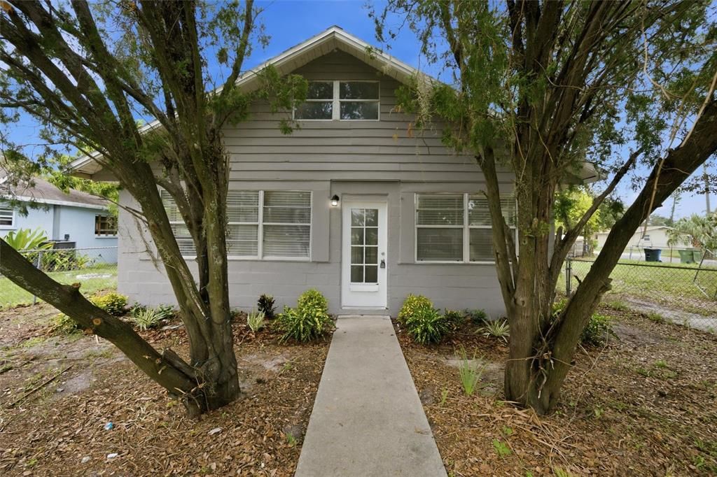 For Sale: $239,000 (3 beds, 1 baths, 1260 Square Feet)