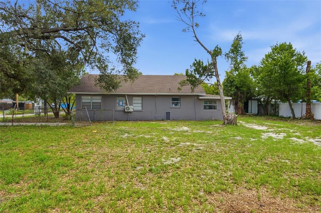 For Sale: $239,000 (3 beds, 1 baths, 1260 Square Feet)