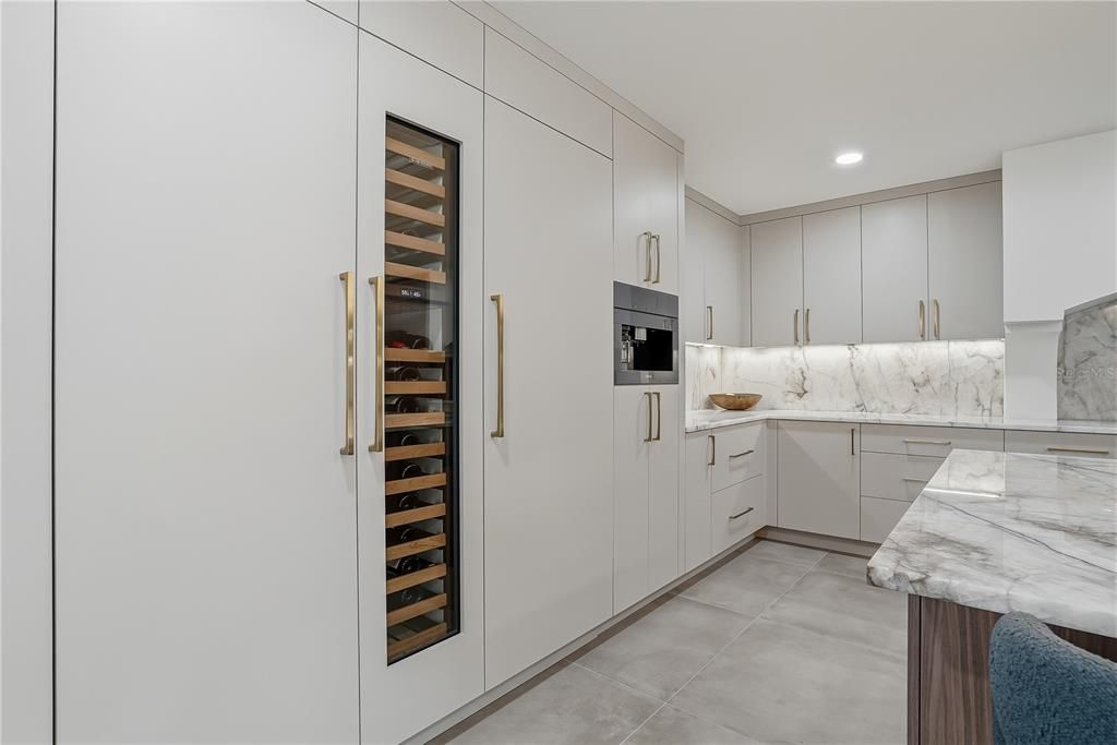 На продажу: $2,595,000 (3 спален, 2 ванн, 2957 Квадратных фут)