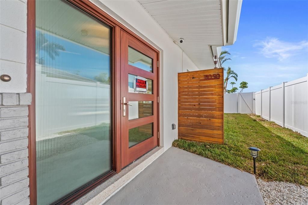 For Sale: $2,250,000 (4 beds, 3 baths, 2494 Square Feet)