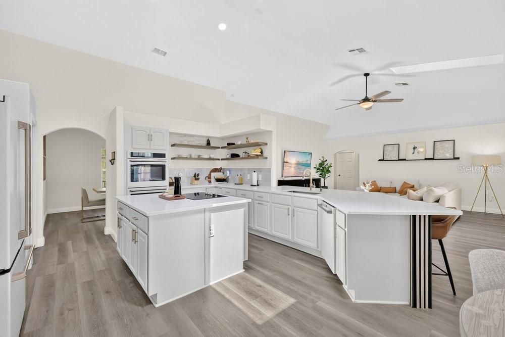 En Venta: $699,999 (4 camas, 3 baños, 3053 Pies cuadrados)